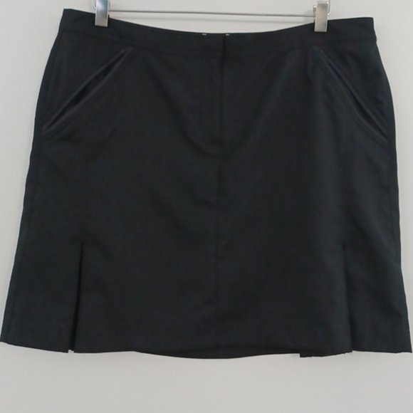 ✨3/$25✨Izod XFG Black Golf Skort - 12 - Picture 1 of 10